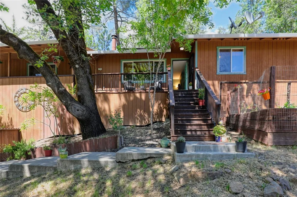 9712 Harrington Flat Kelseyville, CA 95451