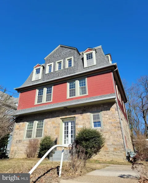 111 IONA AVENUE #2ND
