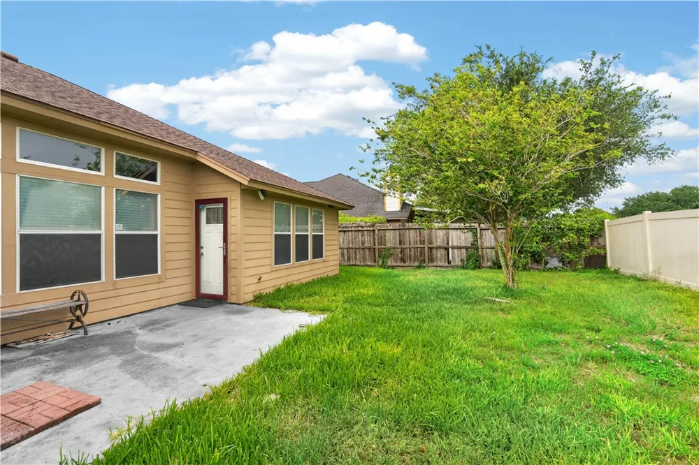 7802 Jim Wells Drive Corpus Christi, TX 78413
