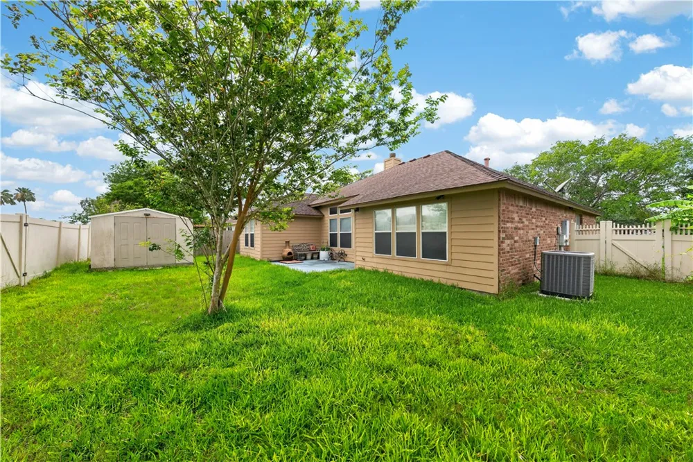 7802 Jim Wells Drive Corpus Christi, TX 78413