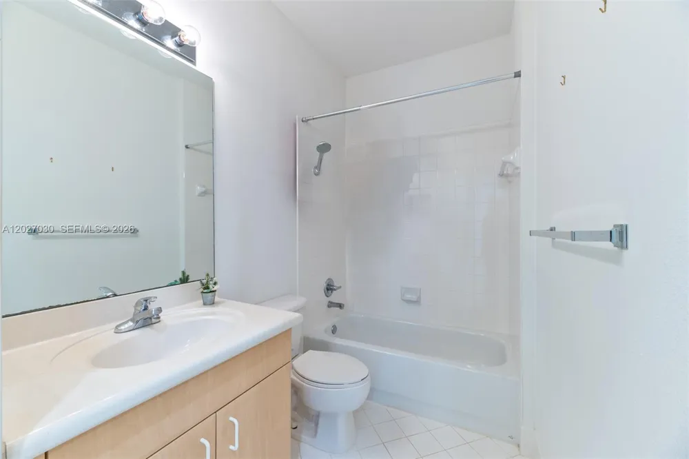 1695 Passion Vine Cir #22-1 Weston, FL 33326