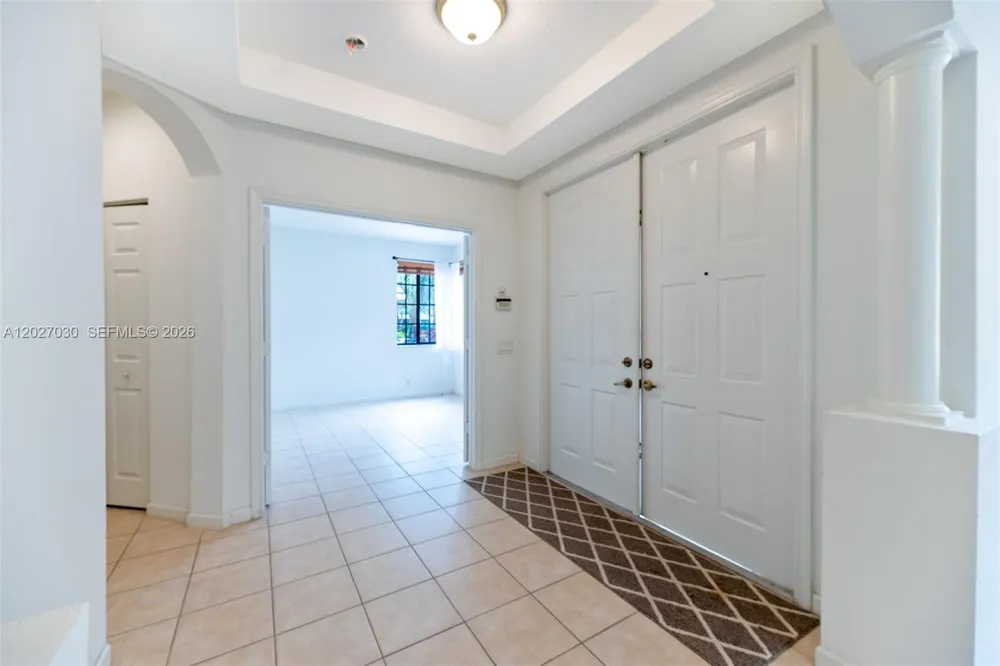 1695 Passion Vine Cir #22-1 Weston, FL 33326
