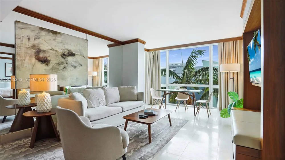 6801 Collins Ave #315 Miami Beach, FL 33141