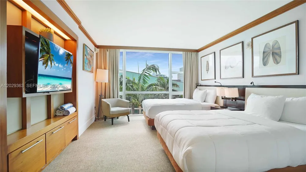 6801 Collins Ave #315 Miami Beach, FL 33141