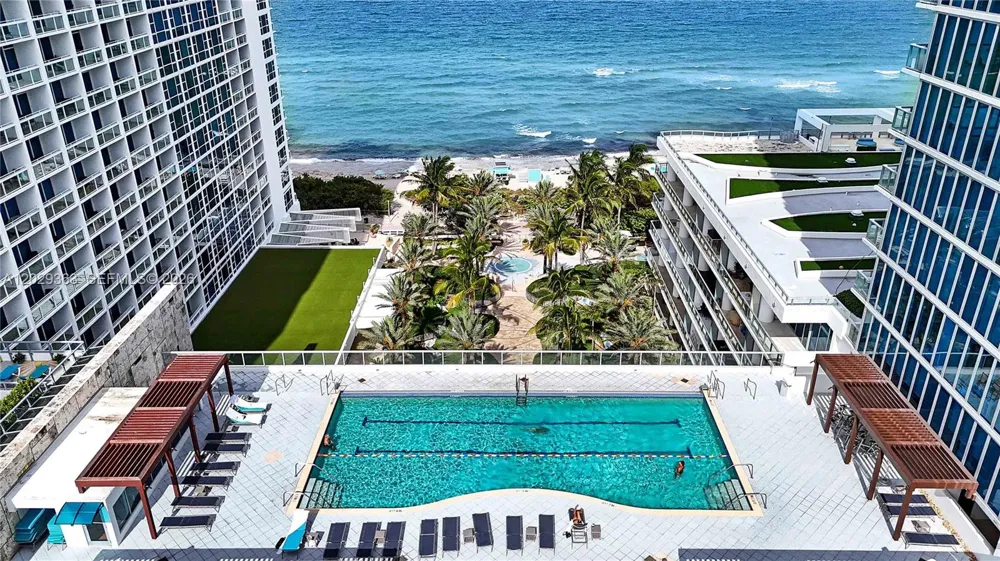 6801 Collins Ave #315 Miami Beach, FL 33141