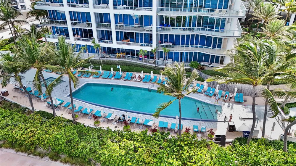 6801 Collins Ave #315 Miami Beach, FL 33141