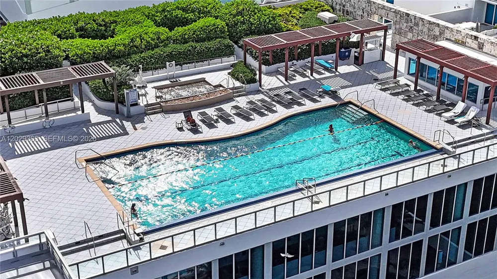 6801 Collins Ave #315 Miami Beach, FL 33141
