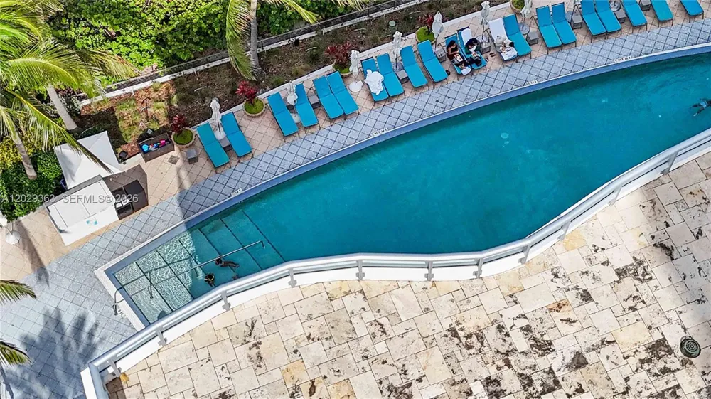 6801 Collins Ave #315 Miami Beach, FL 33141