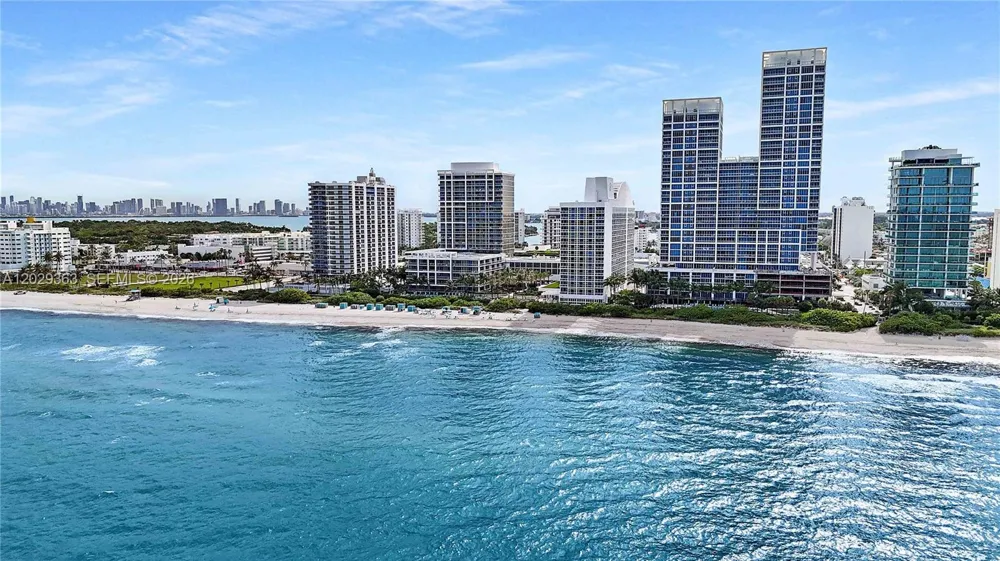 6801 Collins Ave #315 Miami Beach, FL 33141