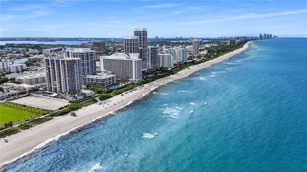 6801 Collins Ave #315 Miami Beach, FL 33141