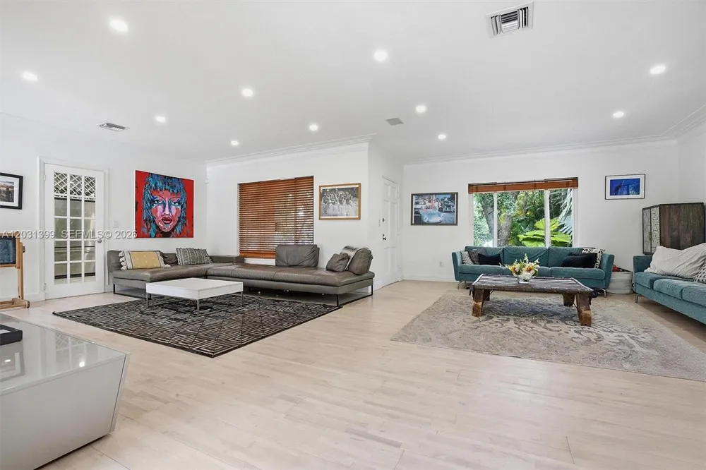 1160 NE 100th St Miami Shores, FL 33138