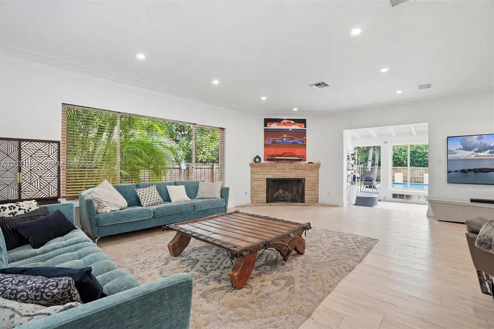 1160 NE 100th St Miami Shores, FL 33138