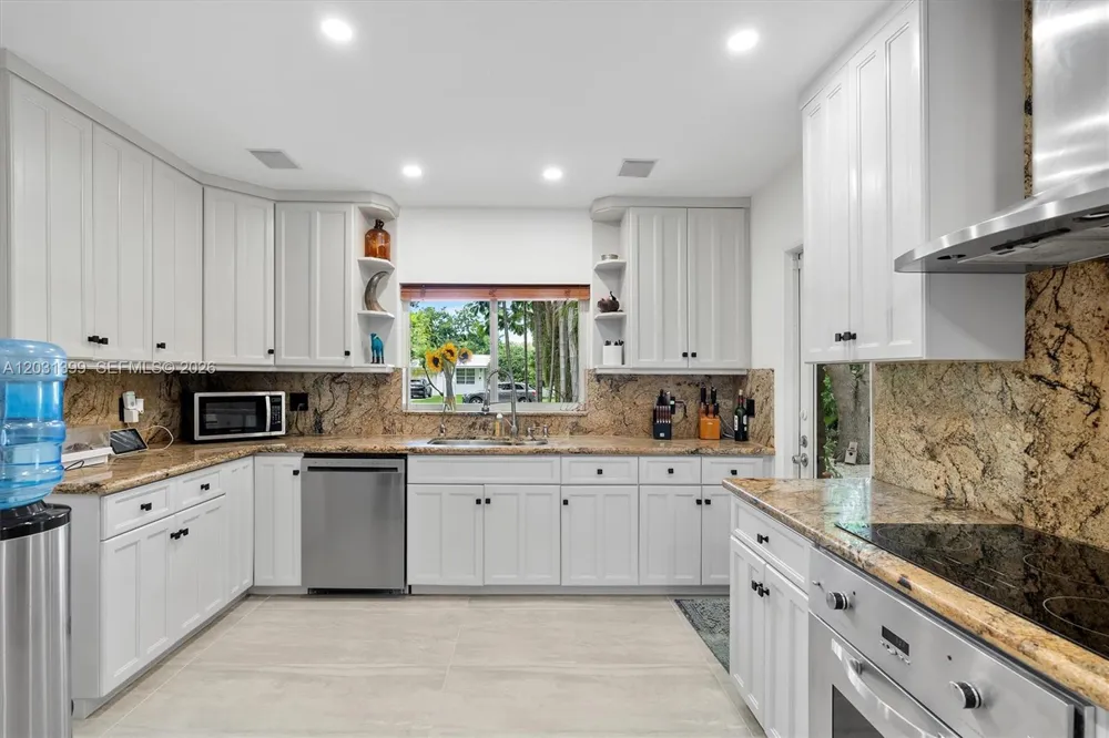 1160 NE 100th St Miami Shores, FL 33138