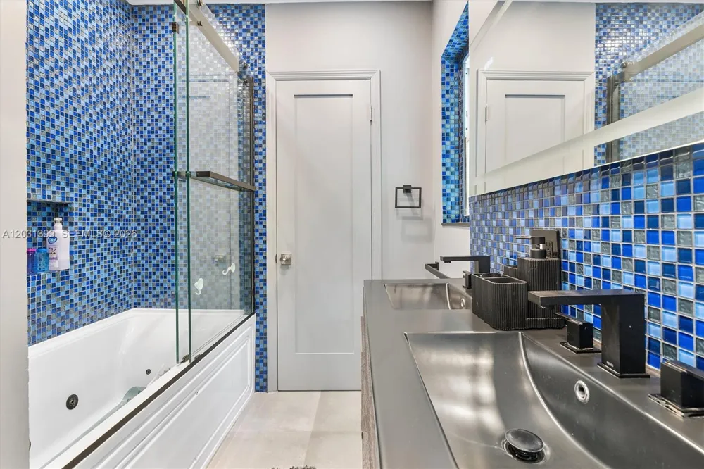 1160 NE 100th St Miami Shores, FL 33138