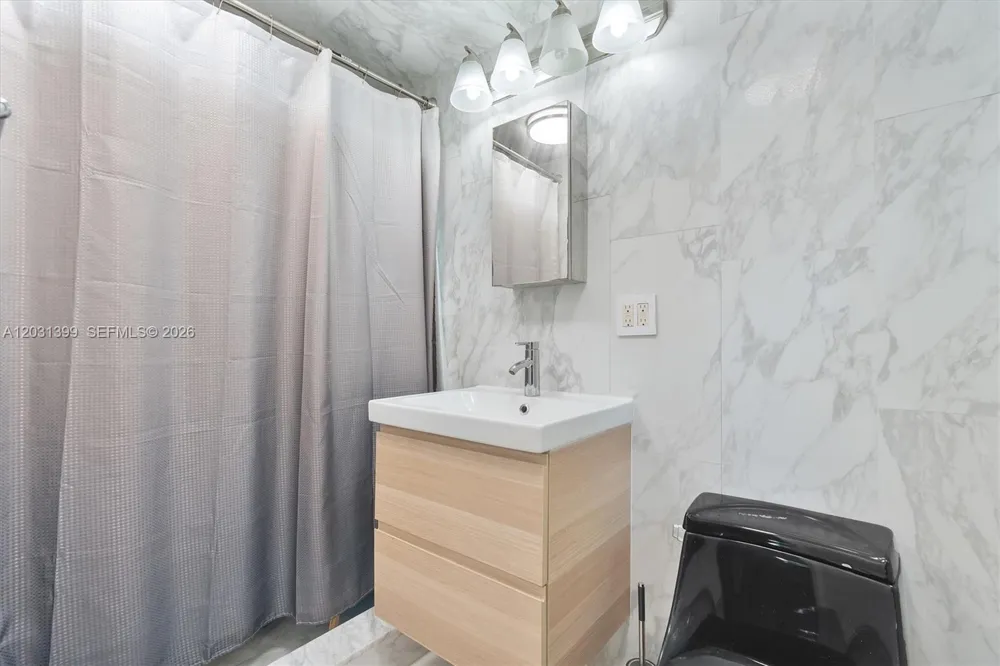 1160 NE 100th St Miami Shores, FL 33138
