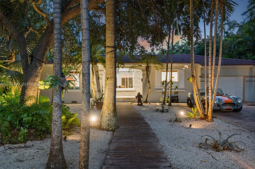 1160 NE 100th St Miami Shores, FL 33138
