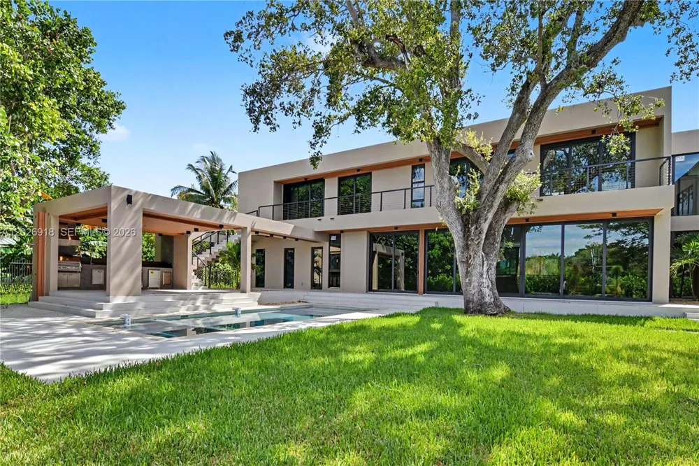 11920 SW 69th Ct Pinecrest, FL 33156