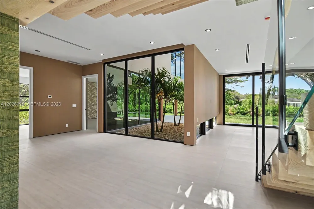 11920 SW 69th Ct Pinecrest, FL 33156