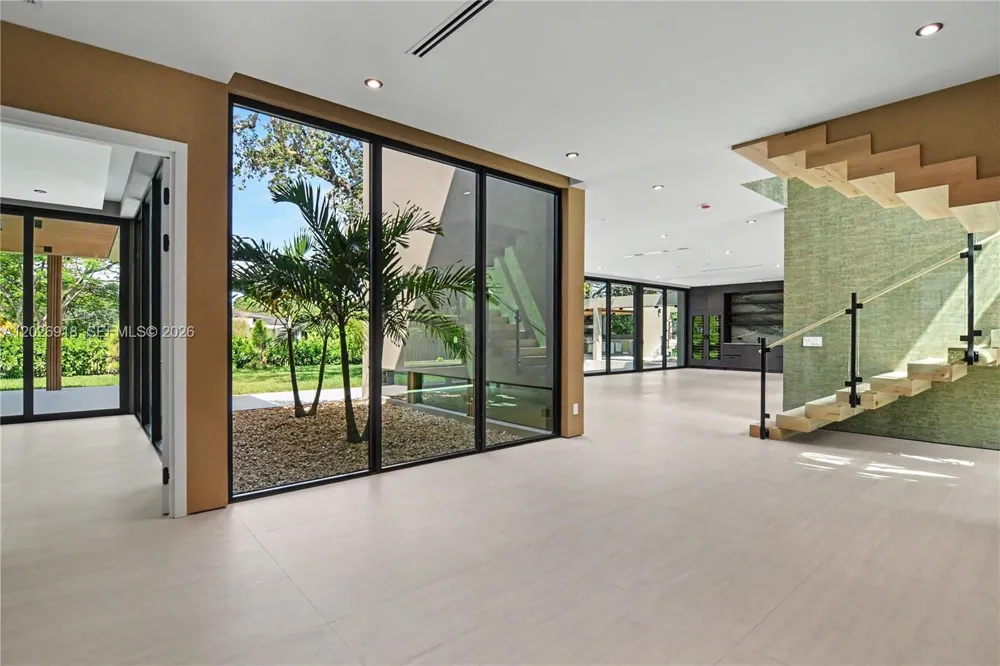 11920 SW 69th Ct Pinecrest, FL 33156