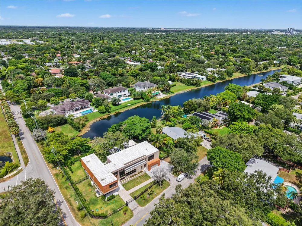 11920 SW 69th Ct Pinecrest, FL 33156