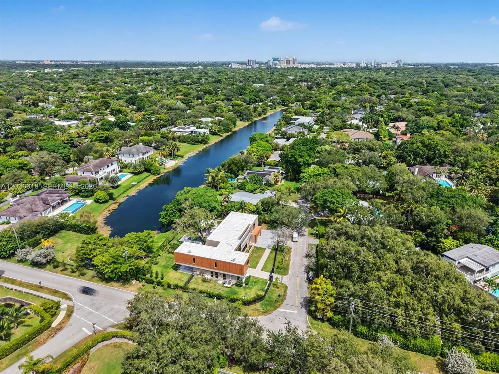 11920 SW 69th Ct Pinecrest, FL 33156