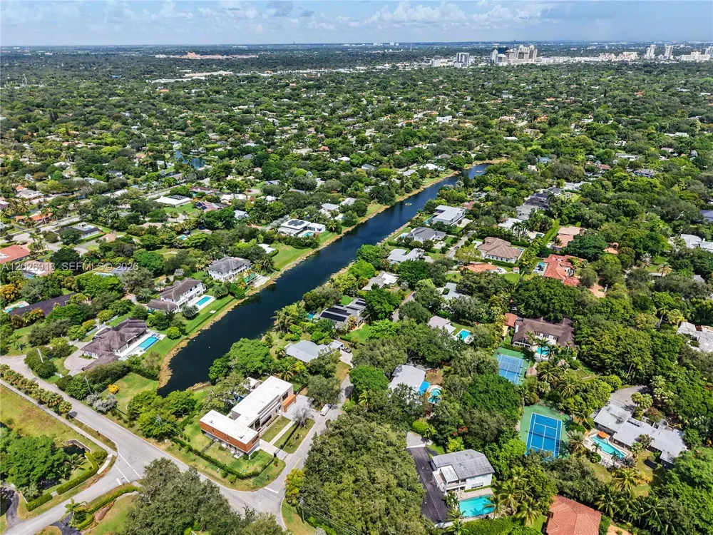11920 SW 69th Ct Pinecrest, FL 33156