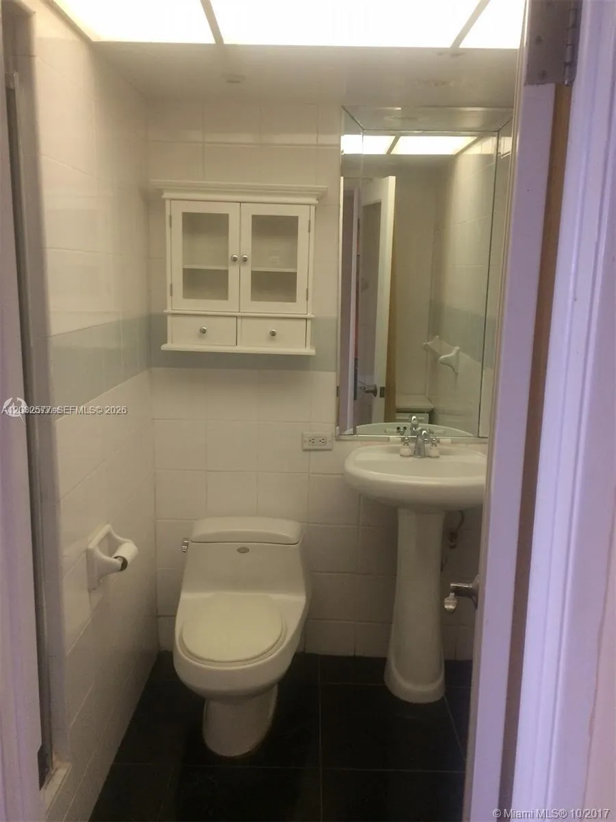 5005 Collins Ave #1202 Miami Beach, FL 33140