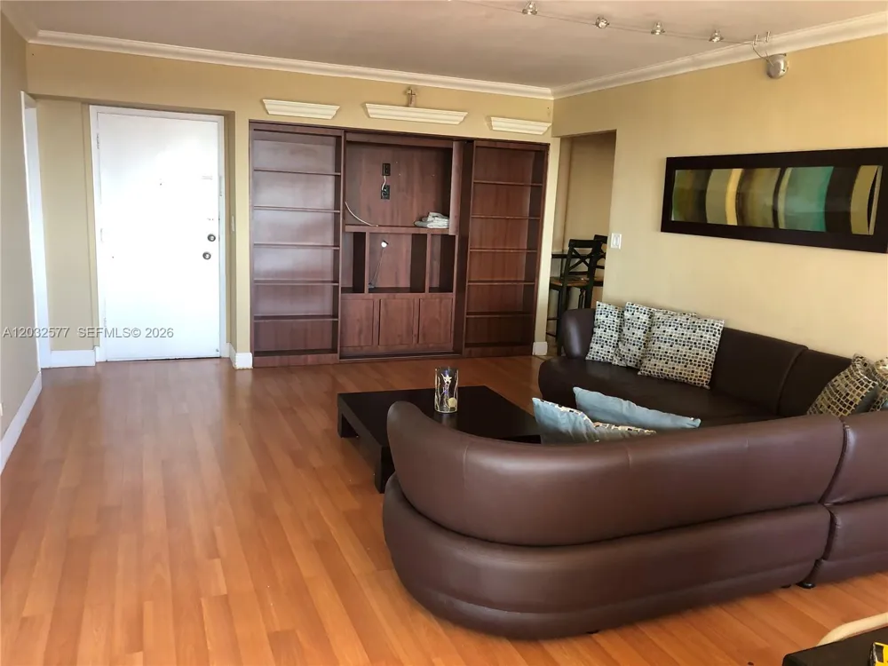 5005 Collins Ave #1202 Miami Beach, FL 33140