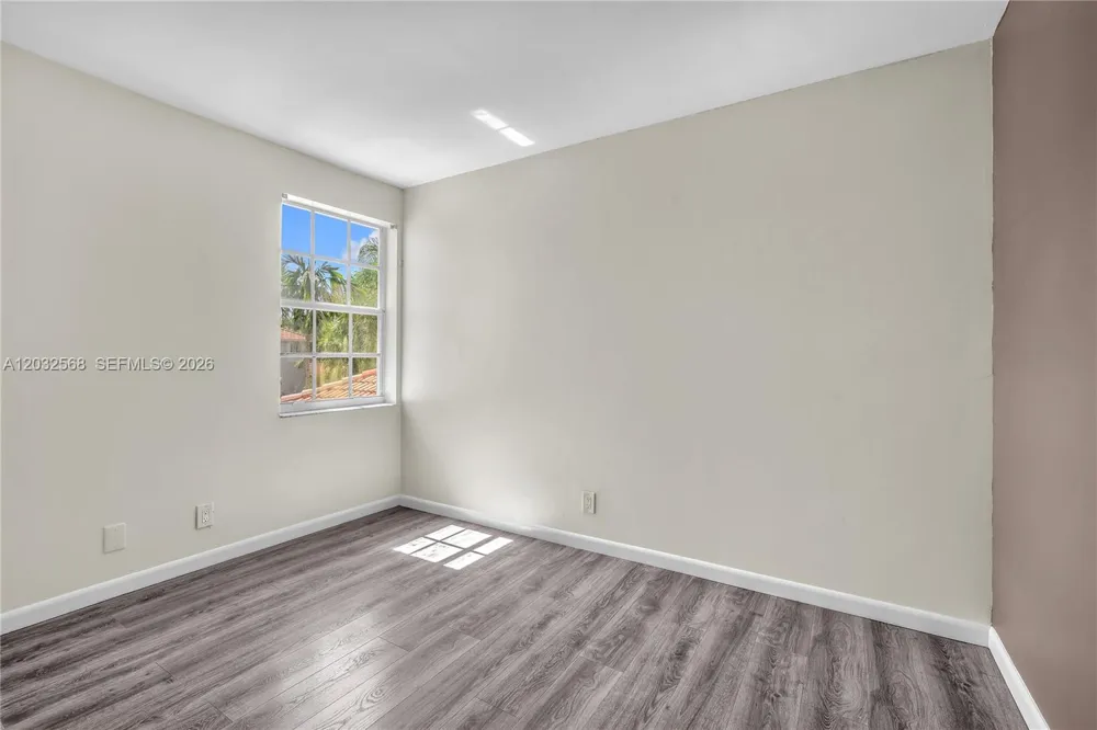 3698 San Simeon Cir Weston, FL 33331
