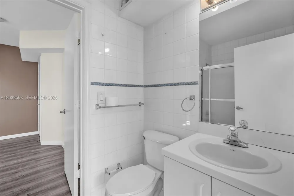 3698 San Simeon Cir Weston, FL 33331