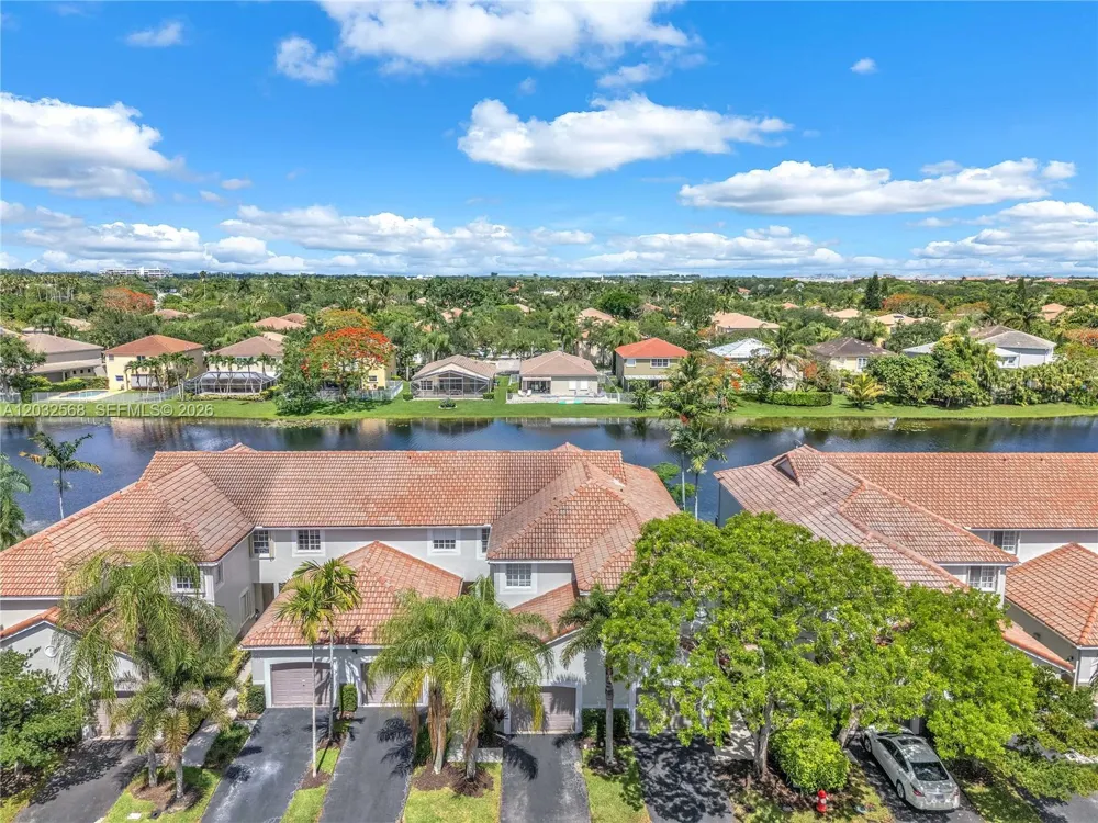 3698 San Simeon Cir Weston, FL 33331