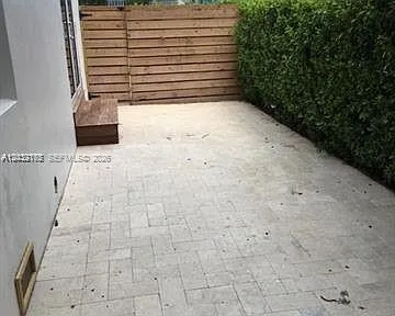 3 Farrey Ln #3 Miami Beach, FL 33139