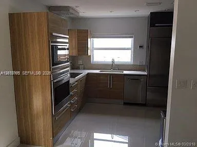 3 Farrey Ln #3 Miami Beach, FL 33139