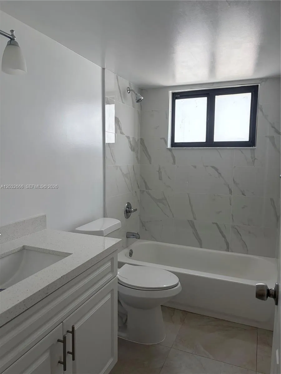 61 W 13th St #1 Hialeah, FL 33010