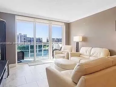 3000 S Ocean Dr #420 Hollywood, FL 33019