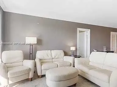 3000 S Ocean Dr #420 Hollywood, FL 33019