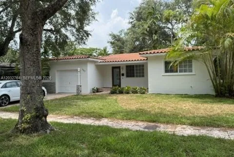 753 Navarre Ave