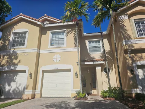 4331 SW 124th Way