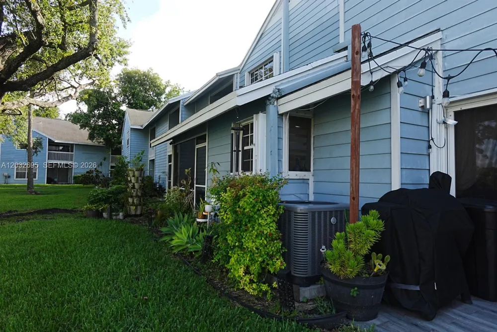 2038 Champions Way North Lauderdale, FL 33068