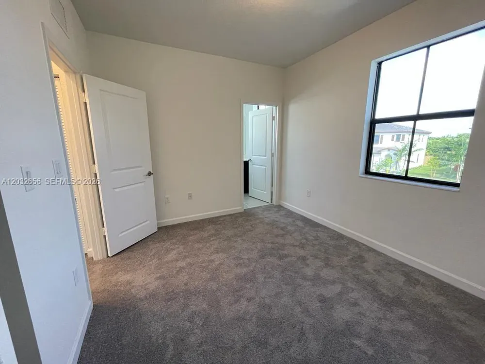 10144 SW 228th Ter Miami, FL 33190