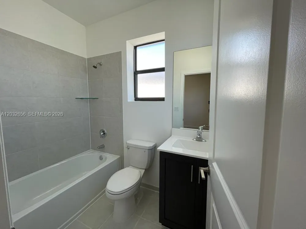 10144 SW 228th Ter Miami, FL 33190