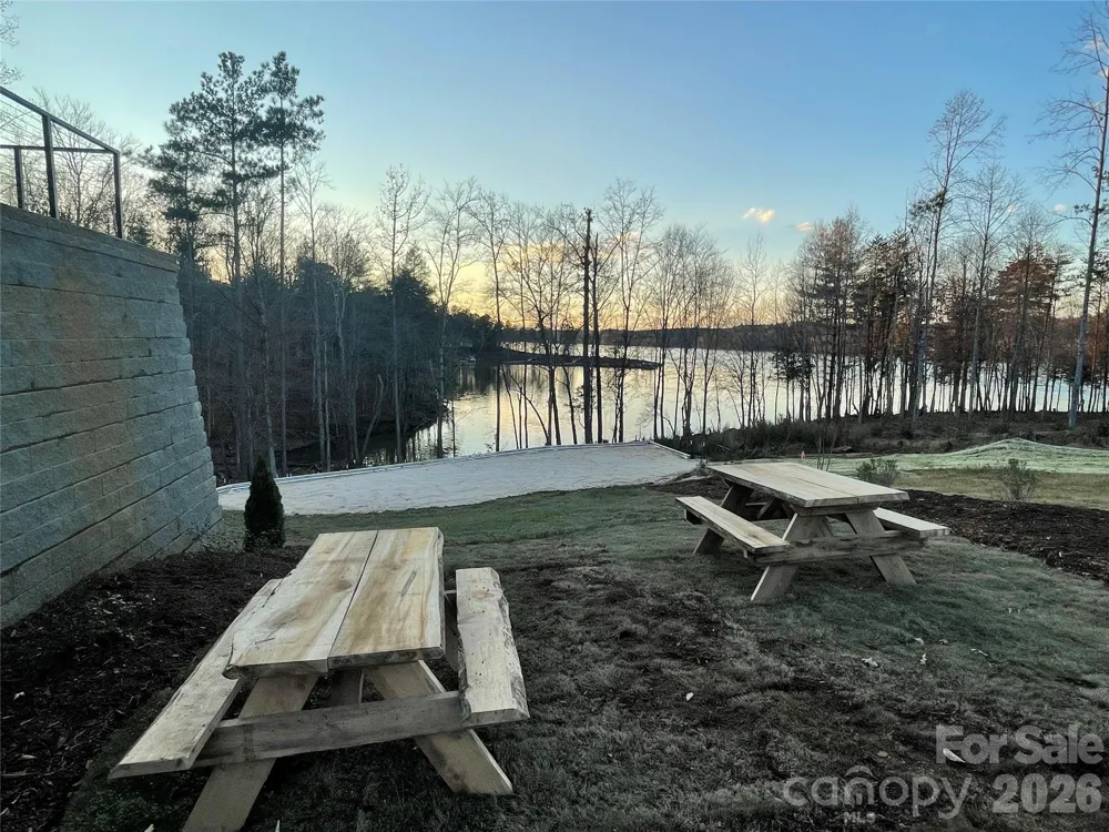 2143 Castle Peak Mountain #144 Connelly Springs, NC 28612