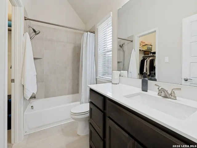 2908 GLEN VW Seguin, TX 78155