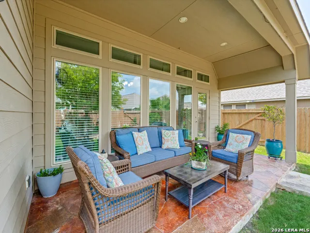 2908 GLEN VW Seguin, TX 78155