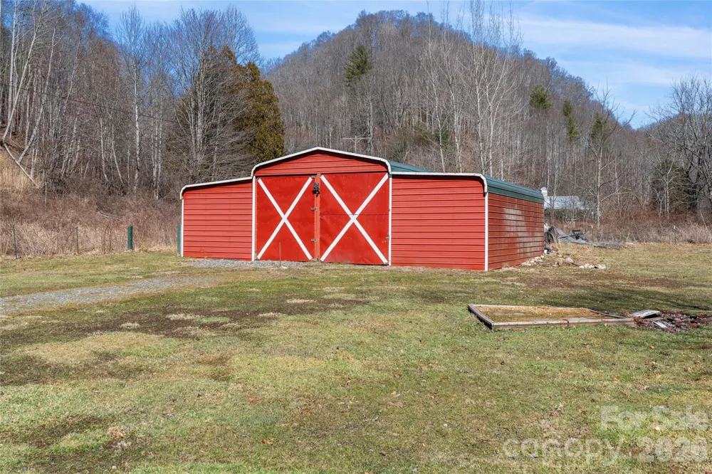 12892 US 23 Highway Mars Hill, NC 28754