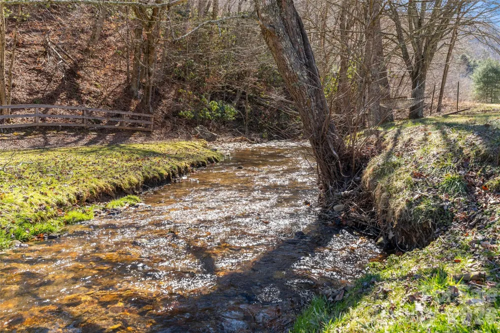 12892 US 23 Highway Mars Hill, NC 28754