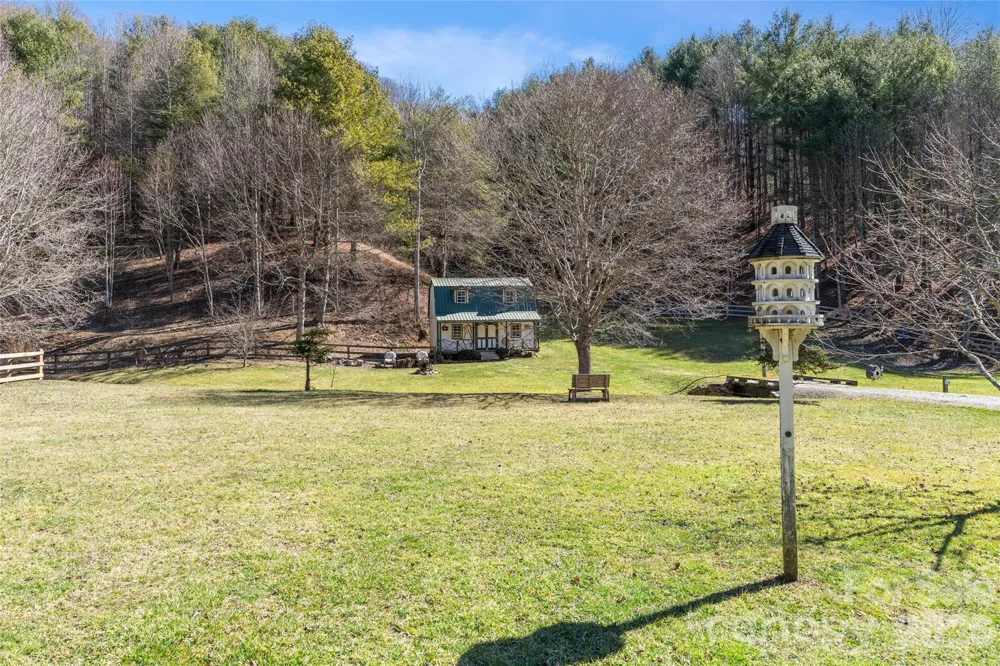 12892 US 23 Highway Mars Hill, NC 28754