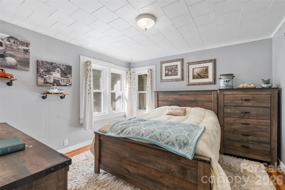 12892 US 23 Highway Mars Hill, NC 28754