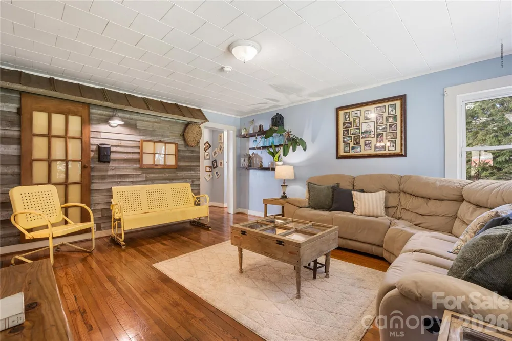 12892 US 23 Highway Mars Hill, NC 28754