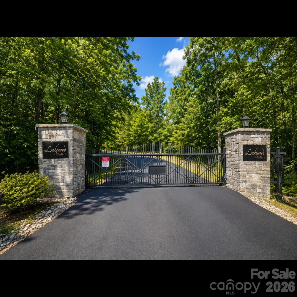 547 James View Road Marion, NC 28752